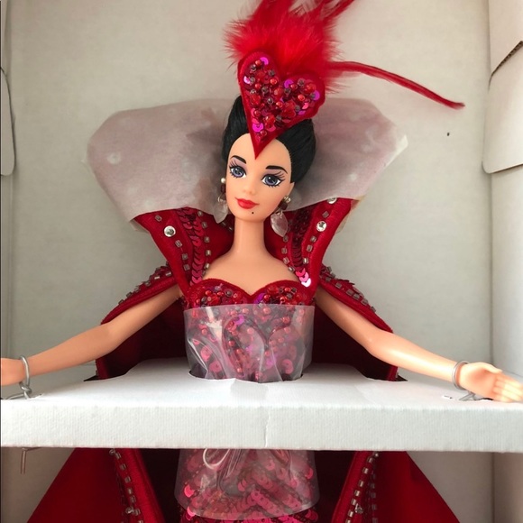 ❤️Bob Mackie Queen of Hearts ❣️ Barbie New❤️